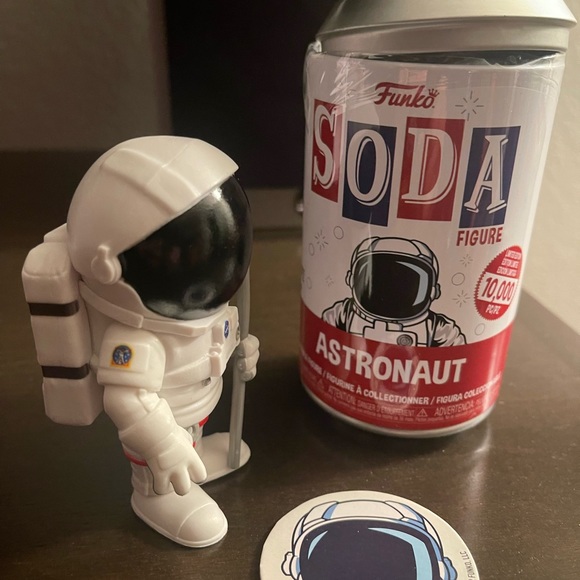 Funko Soda NASA Astronaut - Picture 6 of 6